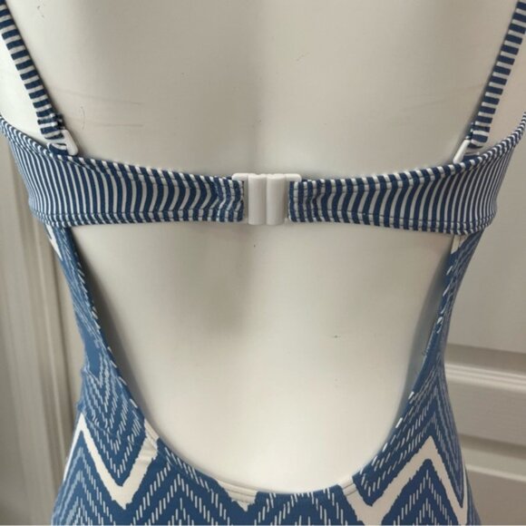 Sea evel lue hevron attern ne iece athing uit - Picture 3 of 3